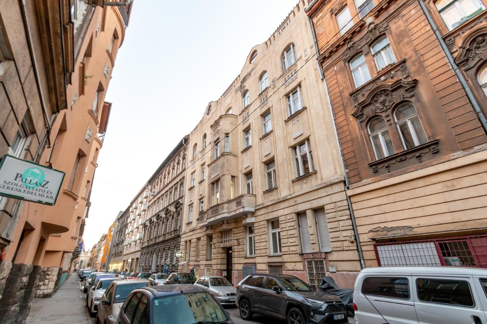 Mega Deal - Elegance - No Deposit Needed Budapest Exterior photo
